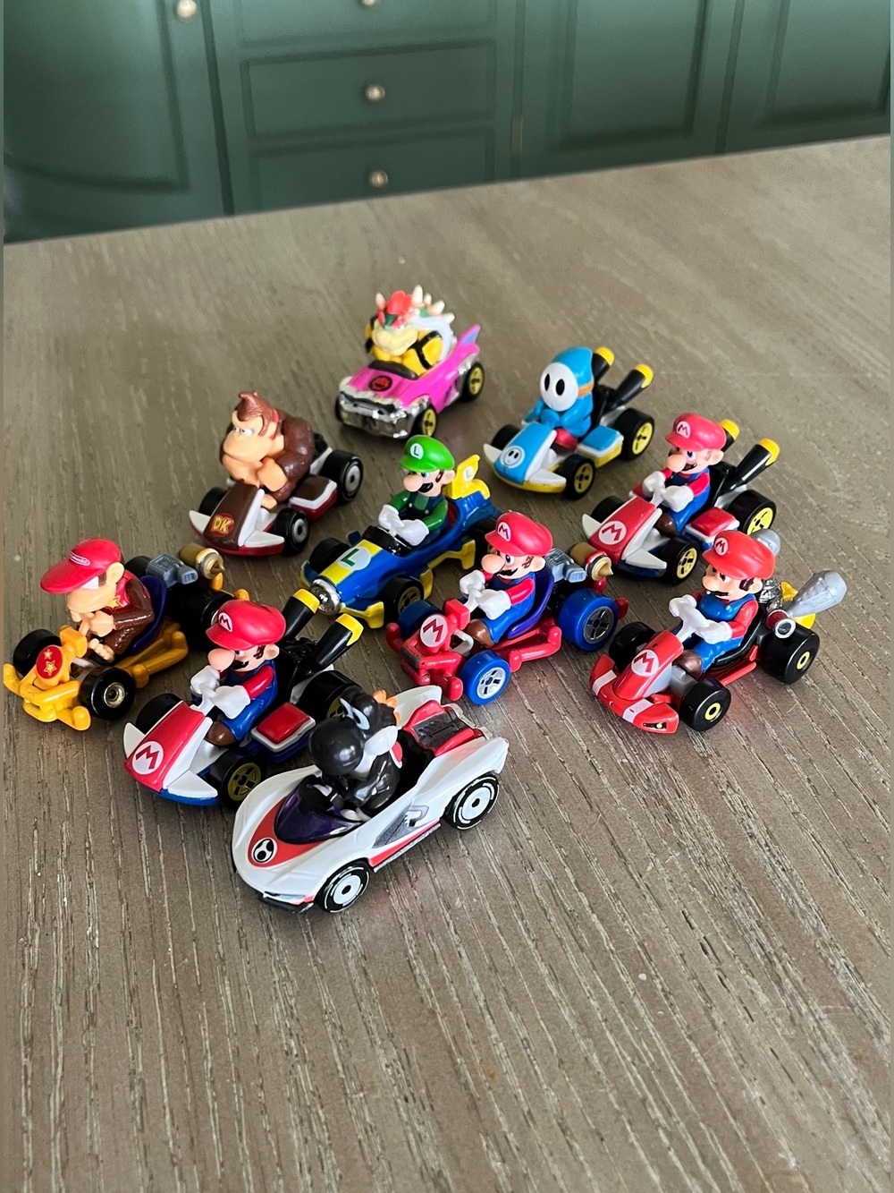 Mattel Hot Wheels Mario Kart 1:64 Scale Die-Cast Replica Vehicles